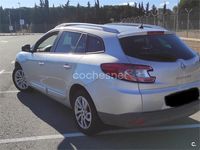 Usado Renault Mégane GrandTour LIMITED 110 CV (80 kW) 2015 Gris / plata Familiar