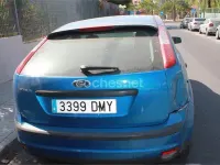 Usado Ford Focus Trend 100 CV (73 kW) 2005 Azul Berlina