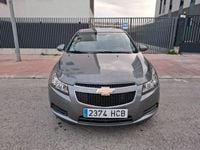 Usado Chevrolet Cruze LT 124 CV (91 kW) 2011 Gris / plata Berlina