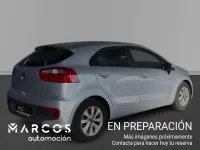 Usado Kia Rio 84 CV (61 kW) 2017