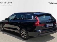 Usado Volvo V60 Core 2023 Negro Familiar