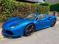 Usado Ferrari 488 670 CV (492 kW) 2018 Azul Descapotable