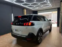 Usado Peugeot 5008 GT 181 CV (133 kW) 2020 Blanco SUV