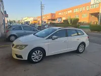 Usado Seat Leon Reference 115 CV (84 kW) 2018 Blanco Familiar