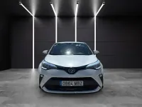 Begagnad Toyota C-HR Advance 122 HK (89 kW) 2022 Vit SUV