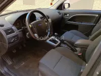 Usado Ford Mondeo Trend 130 CV (95 kW) 2007 Negro Berlina
