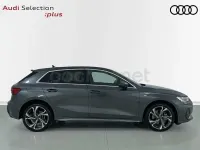 Usado Audi A3 S-Line 204 CV (150 kW) 2026 Gris / plata Berlina