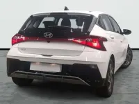 Käytetty Hyundai i20 101 HP (74 kW) 2025 Valkoinen Viistoperä
