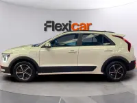 Usado Kia Niro 141 CV (103 kW) 2023 Blanco SUV