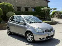 Usado Toyota Yaris T3 87 CV (63 kW) 2004 Gris / plata Berlina