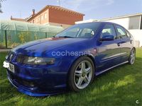 Usado Seat Leon CUPRA 204 CV (150 kW) 2001 Azul Utilitario