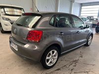 Usado VW Polo Advance 75 CV (55 kW) 2012 Gris / plata Utilitario