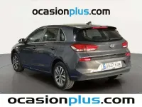 Usado Hyundai i30 110 CV (80 kW) 2017 Gris Utilitario