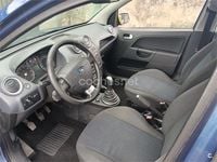 Usado Ford Fiesta Ghia 80 CV (58 kW) 2007 Azul Utilitario