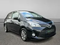 Usado Toyota Yaris Active 69 CV (50 kW) 2017 Negro