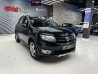 Usado Dacia Sandero Stepway 90 CV (66 kW) 2013 Negro Utilitario