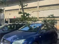 Usado Ford Focus Trend 100 CV (73 kW) 2006 Azul Berlina