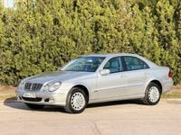 Usado Mercedes E320 Elegance 224 CV (164 kW) 2004 Gris / plata Berlina