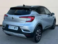 Usado Renault Captur Techno 90 CV (66 kW) 2024 Gris SUV