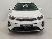 Usado Kia Stonic 84 CV (61 kW) 2022 Blanco SUV