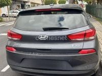 Usado Hyundai i30 Style 140 CV (102 kW) 2019 Gris / plata Berlina