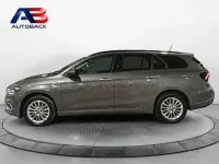 Usado Fiat Tipo Life 95 CV (69 kW) 2022 Gris Familiar