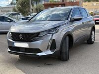 Usado Peugeot 3008 Active 131 CV (96 kW) 2021 Plateado SUV