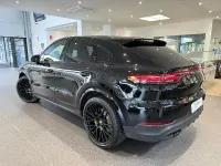 Usado Porsche Cayenne 462 CV (339 kW) 2019 Negro SUV