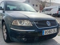 Usado VW Passat Highline 130 CV (95 kW) 2002 Gris / plata Berlina