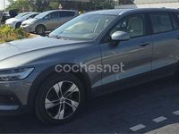 Usado Volvo V60 CC Pro 250 CV (183 kW) 2021 Gris / plata Familiar