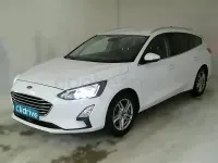 Usado Ford Focus Trend 120 CV (88 kW) 2022 Amarillo Familiar