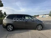 Usado Citroën Grand C4 Picasso Feel 120 CV (88 kW) 2016 Marrón Monovolumen