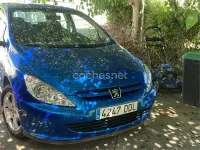 Usado Peugeot 307 110 CV (80 kW) 2004 Azul Berlina