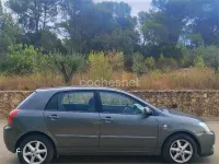 Usado Toyota Corolla Sol 90 CV (66 kW) 2002 Gris / plata Berlina