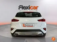 Usado Kia XCeed 120 CV (88 kW) 2022 Blanco SUV