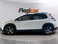 Usado Peugeot 2008 GT-line 120 CV (88 kW) 2017 Blanco SUV