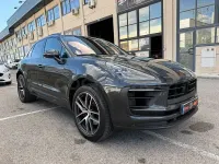 Usado Porsche Macan S 381 CV (280 kW) 2022 Gris / plata SUV