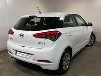 Usado Hyundai i20 84 CV (61 kW) 2015 Blanco Berlina