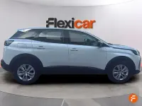 Usado Peugeot 3008 Active 130 CV (95 kW) 2022 Verde SUV