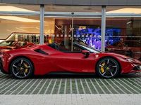 Usado Ferrari SF90 1030 CV (757 kW) 2025 Rojo Descapotable