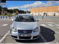 Usado VW Jetta Trendline 105 CV (77 kW) 2007 Gris / plata Berlina