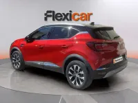 Usado Renault Captur Techno 91 CV (66 kW) 2024 Rojo SUV