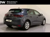 Usado Renault Mégane II Intens 115 CV (84 kW) 2022 Gris Berlina