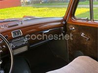 Usado Mercedes 200 109 CV (80 kW) 1985 Negro Berlina