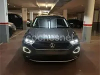 Usado VW T-Roc Advance 110 CV (80 kW) 2022 Gris / plata SUV