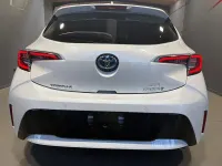 Usado Toyota Corolla Edition 140 CV (102 kW) 2023 Blanco Berlina