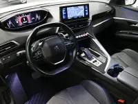 Usado Peugeot 5008 Allure 130 CV (95 kW) 2021 Blanco SUV