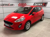 Usado Ford Fiesta Trend 100 CV (73 kW) 2017 Rojo Utilitario