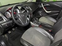 Usado Opel Astra Cosmo 125 CV (91 kW) 2010 Negro