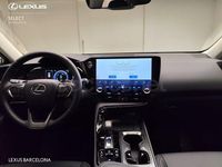 Usado Lexus NX450h+ Executive Line 292 CV (214 kW) 2025 Verde SUV